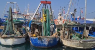 Nëntori, i vështirë për peshkimin/ Durrës, për shkak të motit të keq, peshkatarët nuk dalin në det