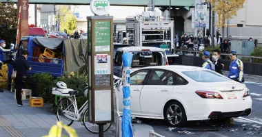 VIDEO/ Makina përplas këmbësorët, një viktimë dhe 10 të plagosur në Tokio