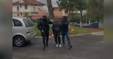 Pjesë e grupit kriminal që trafikonte drogë në Itali/ Arrestohet 43-vjeçari në Fier, pritet ekstradimi (EMRI)