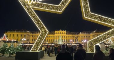 Vjena vezullon për festa/ Hapet tregu i parë i Krishtlindjeve në Evropë për 2025