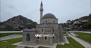 Xhamia e plumbit, krenaria e Shkodrës/ Tempulli i besimit që tërheq vizitorë nga e gjithë bota
