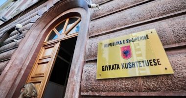 Freskimi i Gjykatës Kushtetuese/ Del lista e kandidatëve. Rikthehen Vorpsi e Llagami. Kandidat Alaudin Malaj