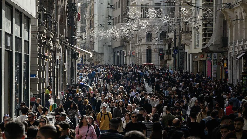 Turqia arreston 115 të mbështetës të Shtetit Islamik  Dyshohet do kryenin sulme gjatë Vitit të Ri