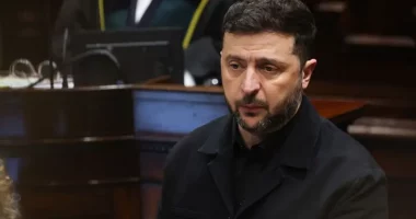Zelensky: Ukraina përgatitet për takime me të dërguarit e Trump në SHBA