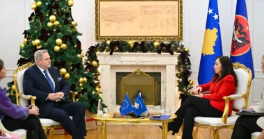 Terras në Prishtinë: Angazhimi i BE-së me Kosovën mbetet i fortë, me mundësi të reja për të ecur përpara