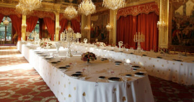 Punonjësi i Pallatit Elysee akuzohet për vjedhje, vlera arrin rreth 40 mijë euro