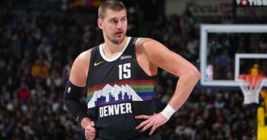 Jokiç thyen tjetër rekord/ Ylli i koshit nga Kolorado, vendimtar në sfidën Denver-Minesota