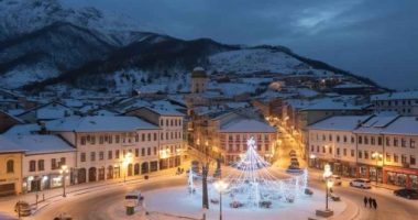 Rekomandimi i “Travel and Tour World”: Vizitoni Shqipërinë gjatë dhjetorit dhe zbuloni atmosferën magjike të festave