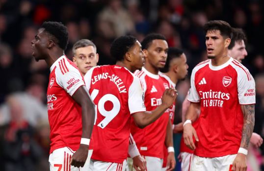 Fati është Arsenal  Me dy autogola   Topçinjtë  e Londrës kthehet te suksesi në Premier