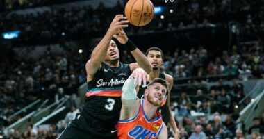 San Antonio mund kampionët/ Oklahoma u mposht thellë në NBA, me shifrat 130-110