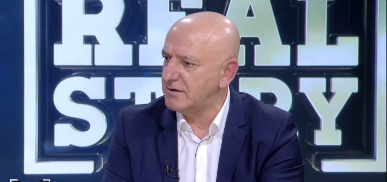  Lëvizjet e Salianjit trembën Berishën dhe klanin e tij   Bejko  Brenda PD ka disa fraksione  të cilat po 