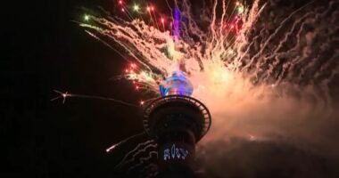 LIVE- Viti i Ri 2026 “troket” në Zelandë të Re, pritet me spektakël fishekzjarrësh