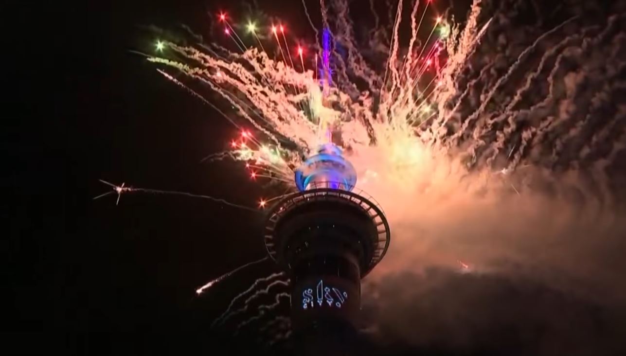 VIDEO  Viti i Ri 2026  troket  në Zelandë të Re  pritet me spektakël fishekzjarrësh