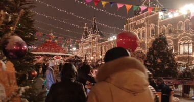 Festa e ndërrimit të viteve/ Shqiptarët festojnë brenda dhe jashtë vendit, bashkohen edhe emigrantët