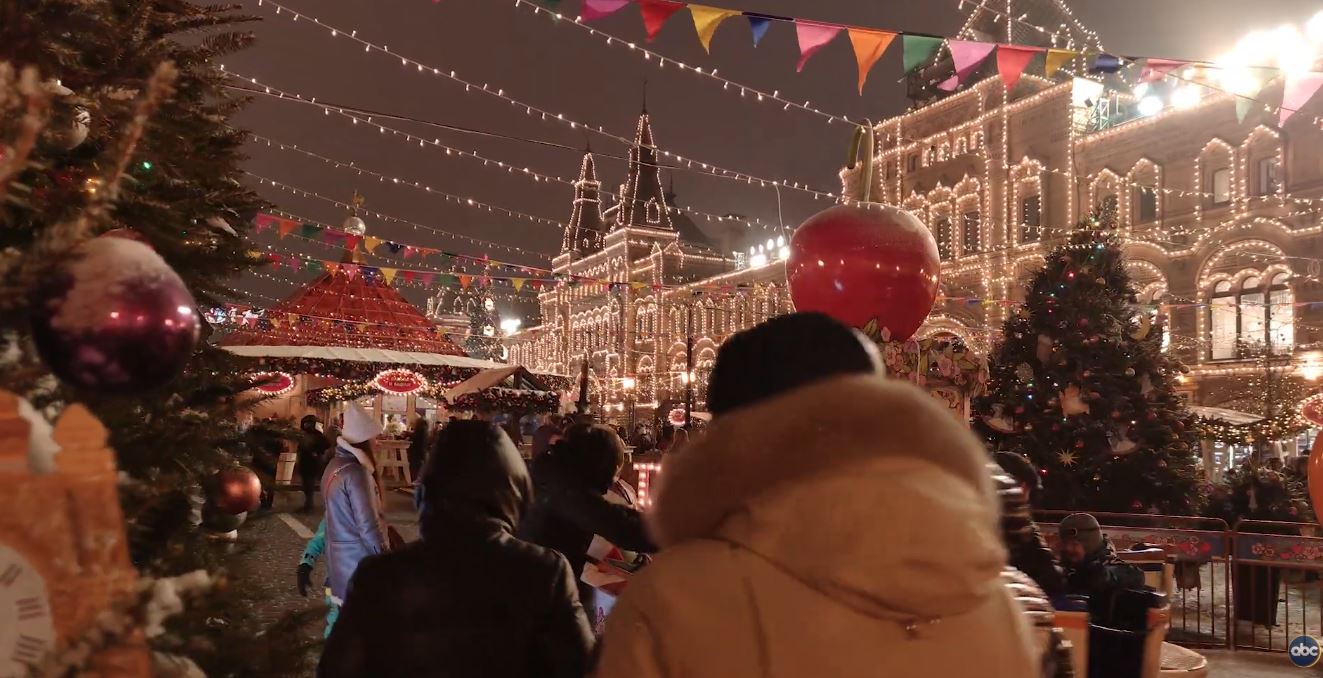 Festa e ndërrimit të viteve  Shqiptarët festojnë brenda dhe jashtë vendit  bashkohen edhe emigrantët