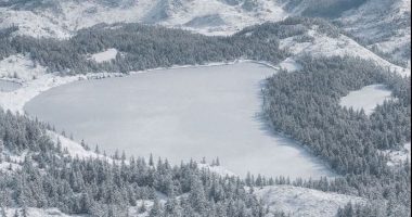 Kreyministri Rama ndan foton nga Lura e mbuluar me dëborë: Pamje përrallore
