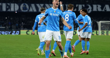 Napoli nxjerr “zonjën” nga gara/ Mbyllet 2-1 në stadiumin “Maradona” dueli i kampionatit Italian