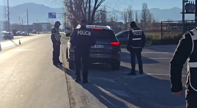 Vrasja e biznesmenit Edmond Hyka  Elbasan  policia ngre postblloqe