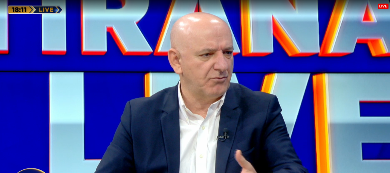 Kujtohet lëvizja studentore/ Bejko: U rrëzua busti Enver Hoxhës, por jo miti i Berishës. PD e marrë peng!