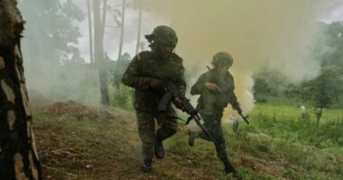 Tajlanda akuzon Kamboxhian për shkelje të armëpushimit