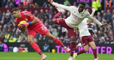 “Bie” Arsenal, City sulmon kreun/ “Topçinjtë” e Londrës u mundën 2-1 në fushën e Aston Villa