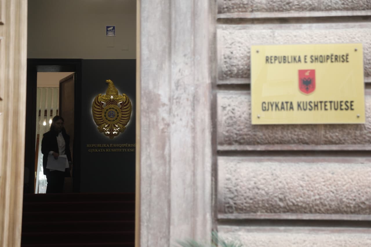 Padia kalon në gjykimin e trupës/ Kolegji nuk arriti vendim. Të enjten në dorë të gjithë gjykatësve