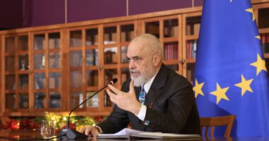 “Drejtësia dhe ekzekutivi pushtete të pavarura”, Rama: Që kur mbi bazë mesazhesh bëhen gjyqe, si në kohën e gjuetive të shtrigave