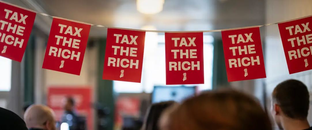 Zviceranët votojnë kundër taksës për super të pasurit