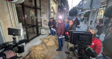 Protesta e fermerëve në Greqi, bllokohet sërish aksi Kakavijë-Janinë, do të lejohen vetëm emergjencat shëndetësore