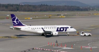 Polonia mbyll aeroportet për shkak të sulmeve ruse në Ukrainë