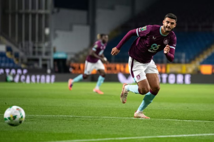 Broja e mbyll me asist  Sulmuesi kuqezi  paraqitje mjaft e mirë në Burnley Newcastle