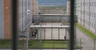 EMRI/ Lezhë, 31-vjeçari tenton të arratiset nga burgu