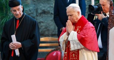 Lutje në vendin e shpërthimit	Papa në Liban, takon familjarët e viktimave