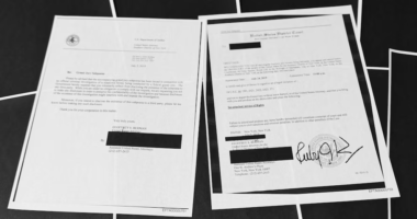 SHBA/ Kush dhe çfarë fshihet në dosjet Epstein?