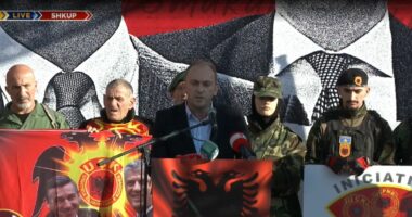 Protestë pro UÇK në Shkup/ Ish-luftëtari: T’i kujtojmë botës se historia nuk guxon të shtrembërohet. Duam drejtësi jo hakmarrje