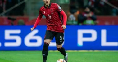 Asani e nis me “pushime”/ Futbollisti i Kombëtares i pezulluar për duelin në 1 janar në Iran