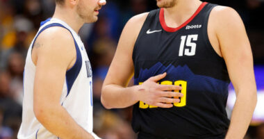 NBA, dueli Doncic-Jokic/ Yjet nga Europa luftojnë për çmimin e basketbollistit të vitit