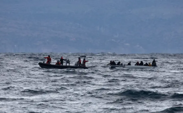 Fundoset varka me emigrantë  Greqi  18 të vdekur  vijon operacioni i kërkim shpëtimit