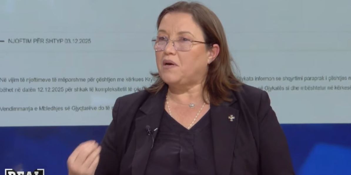 Shtyhet padia e kryeministrit  Gjikondi  Kushtetuesja tregoi që nuk ka integritet  Argumenti  si i  një qyteti të humbur  