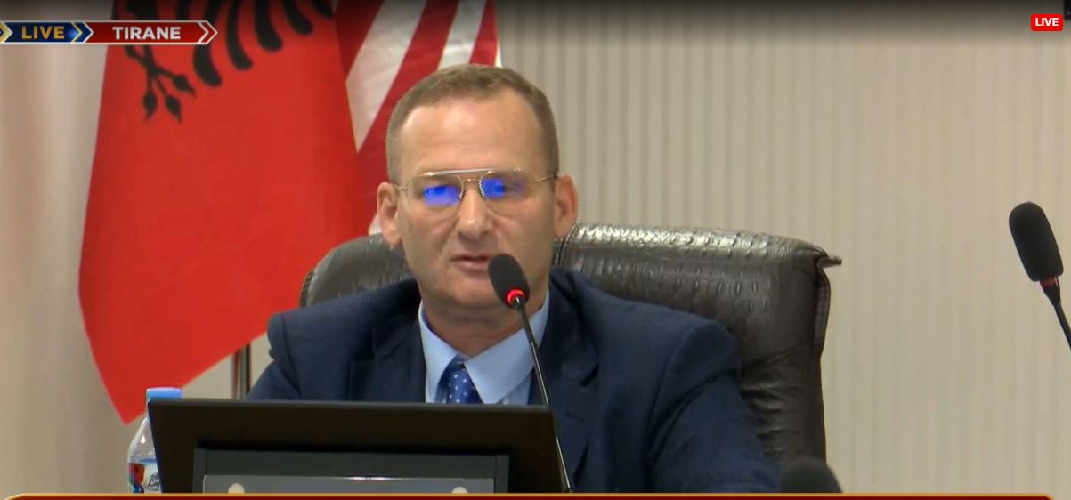 Çfarë të shtyu për kandidimin? Kandidati Elvin Gokaj: Besoj se mund të bëj diçka të mirë për vendin tim