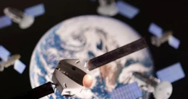 Rivaliteti/ Firmat evropiane bien dakord për bashkimin e satelitëve për t’iu kundërvënë Starlink