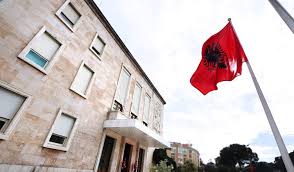 Qeveria merr vendimin/ Rritet paga minimale në 50 mijë lekë, hyn në fuqi nga 1 janari 2026