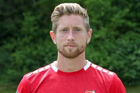 Vdes futbollisti gjerman/ Sebastian Hertner u rrëzua nga 70 metra lartësi në Mal të Zi