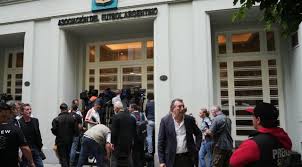 Tronditet futbolli në Argjentinë/ Policia bastis selinë e Federatës dhe 18 klubeve në vend