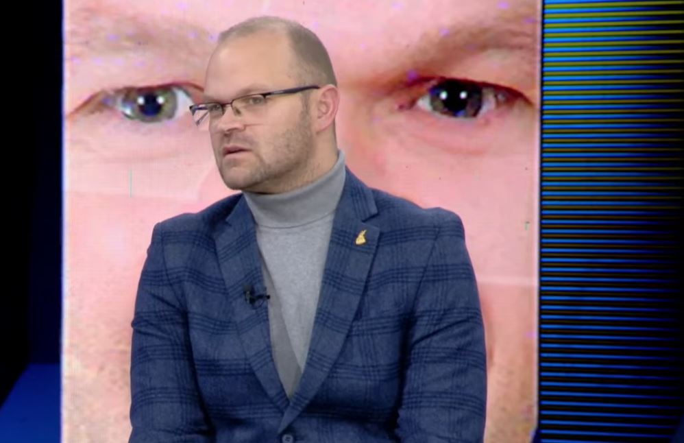 Foltore me foltore  Aulon Kalaja   Lëvizja e Salianjit  e mirë për PD në  Në Durrës  pati interes 