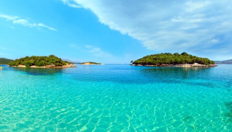 Mediat e huaja: Shqipëria me ujëra të kristalta, vende historike mbresëlënëse dhe çmime të përballueshme