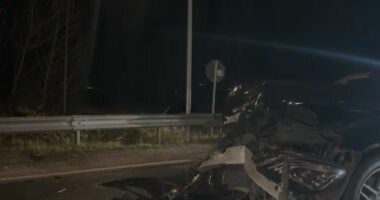 Aksident në aksin Lezhë–Shkodër / Përplasen dy automjete, tre persona të plagosur