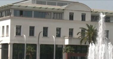 Franca frenon Malin e Zi/ Integrimi, kundërshton mbylljen e dy kapitujve, të bujqesisë dhe peshkimit