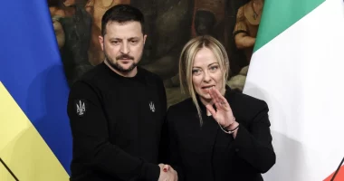 Meloni bisedë telefonike me Zelenskyn: Italia, mbështetje emergjente për infrastrukturën energjetike në Ukrainë