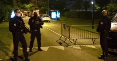 Sulm me thikë në metronë e Parisit, 3 persona të plagosur